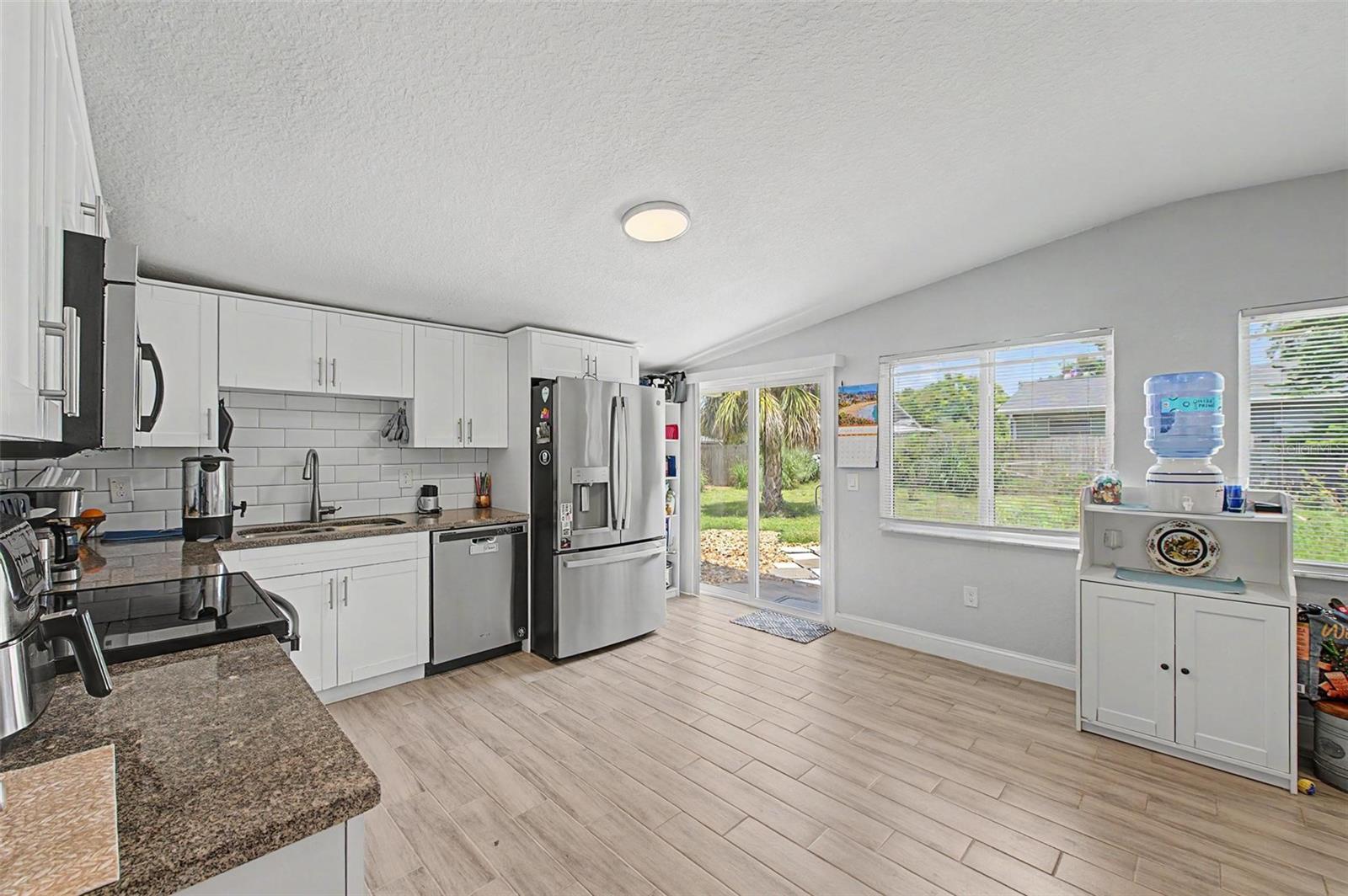 2767 BELLE HAVEN DR — photo 20