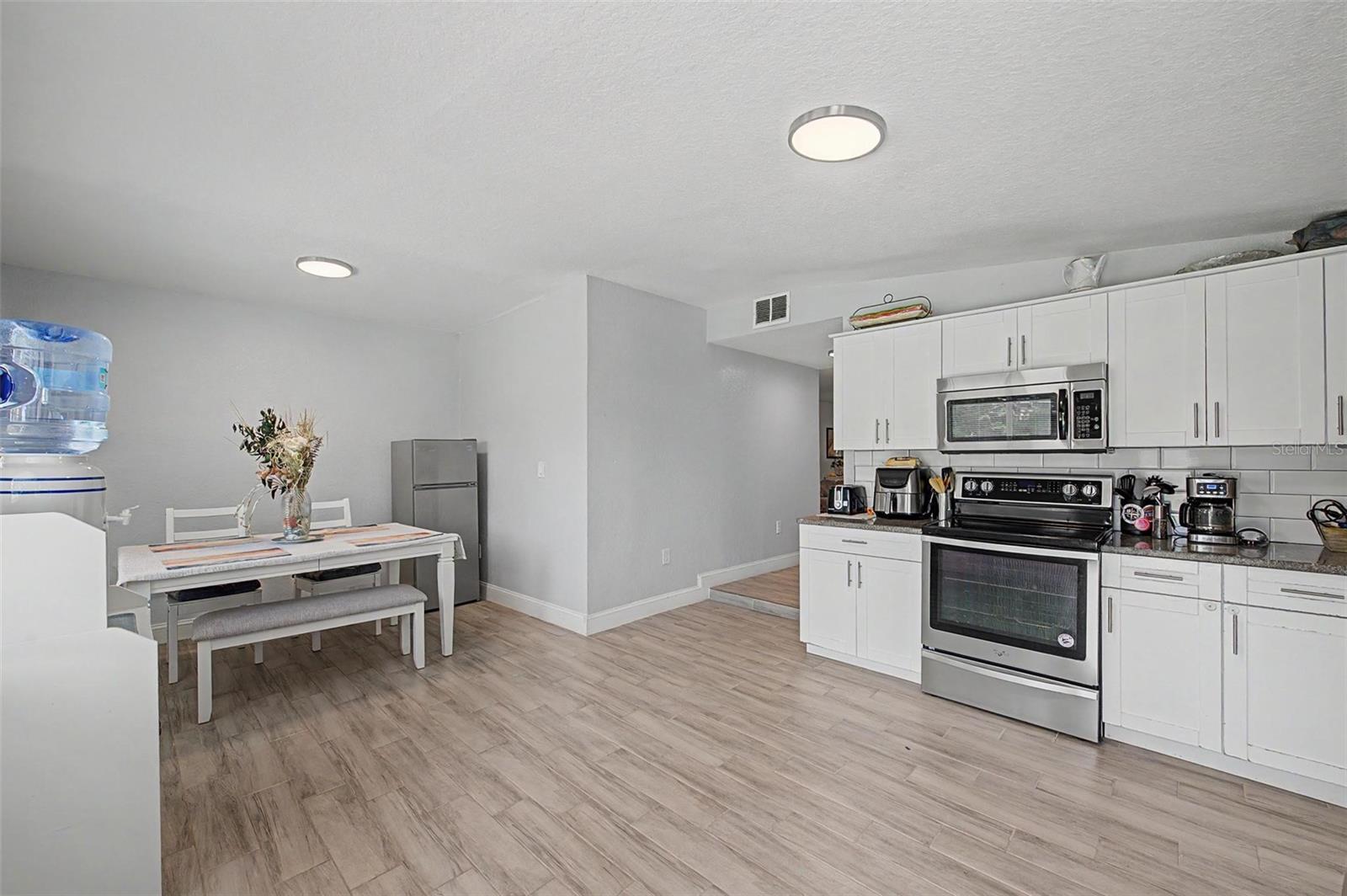 2767 BELLE HAVEN DR — photo 17