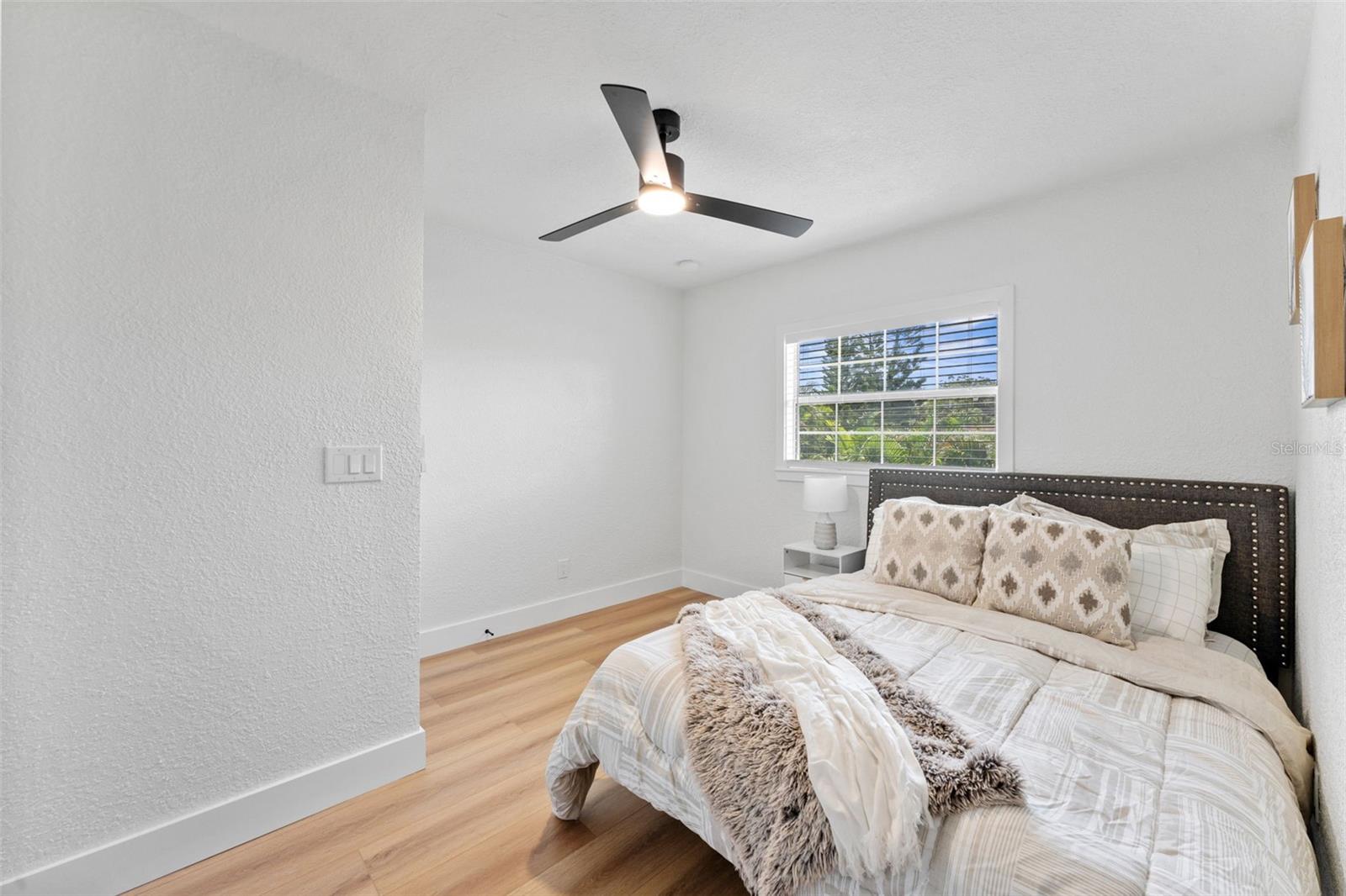 3298 21ST AVE SW — photo 34