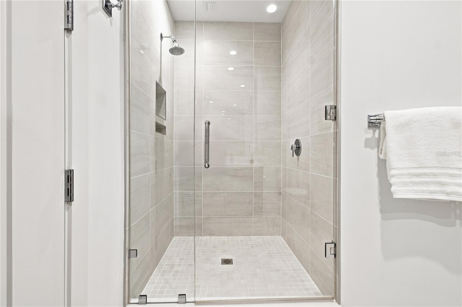 301 QUAY COMMONS #1410 — photo 51