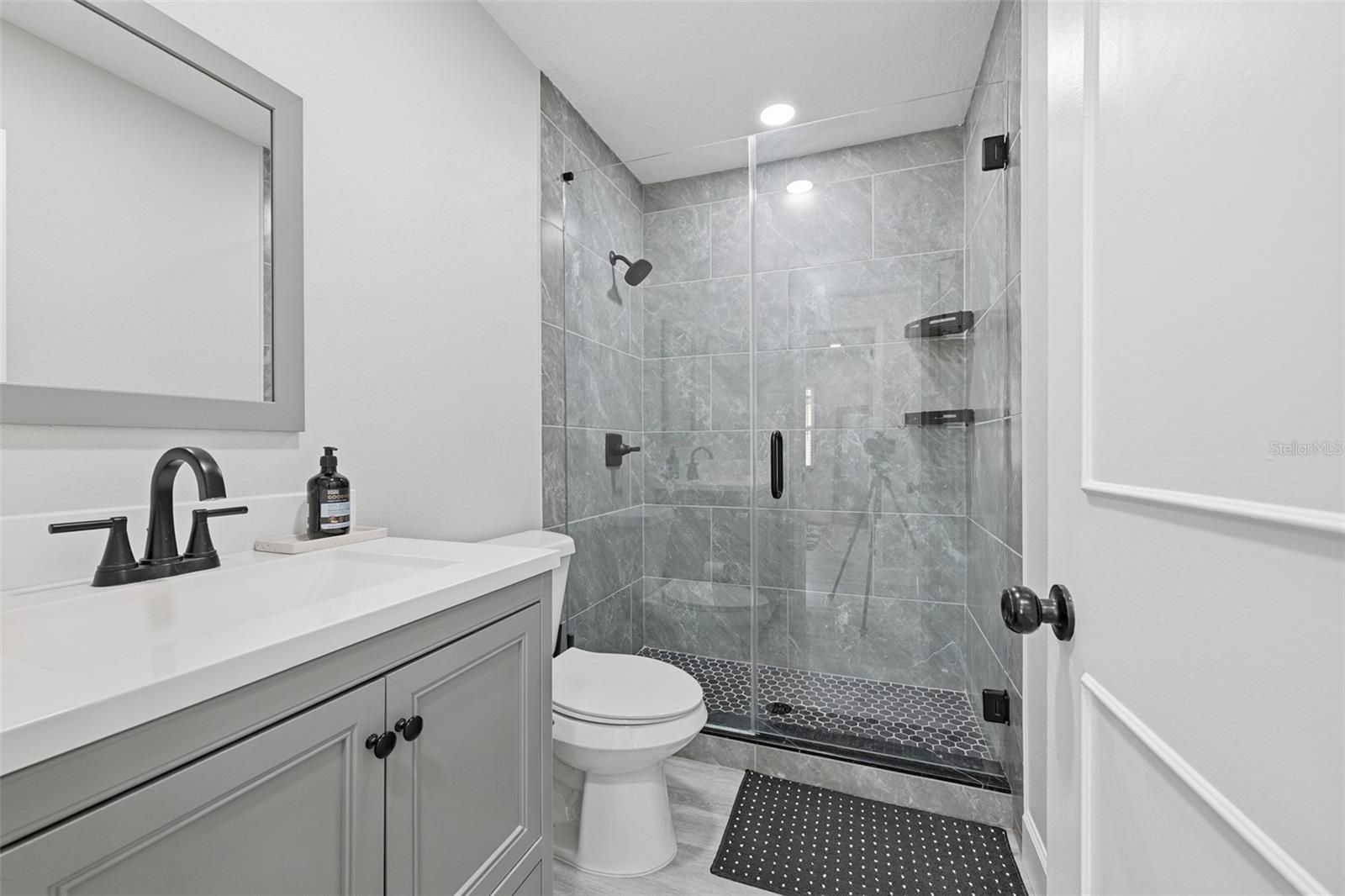 8015 TUDOR PL — photo 30