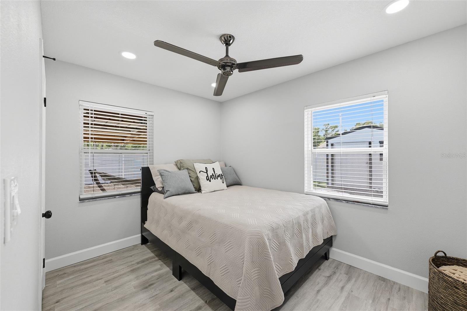 8015 TUDOR PL — photo 24