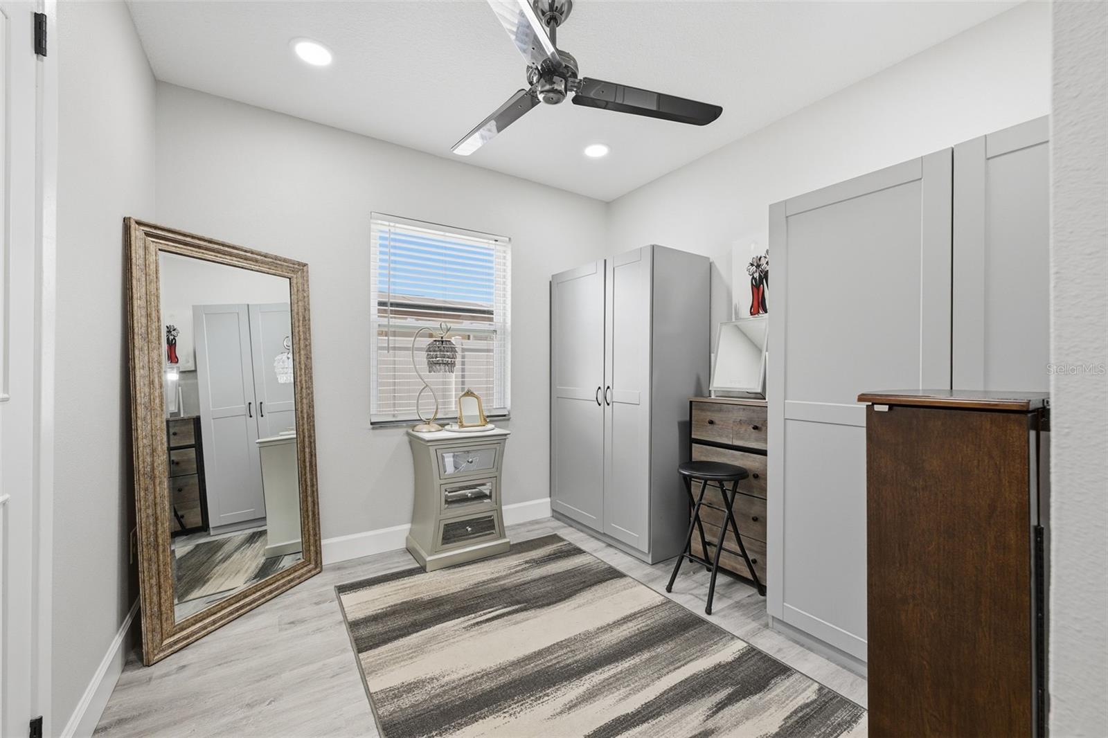 8015 TUDOR PL — photo 19