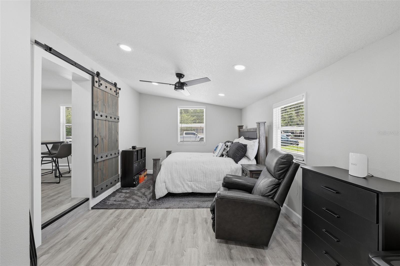 8015 TUDOR PL — photo 27
