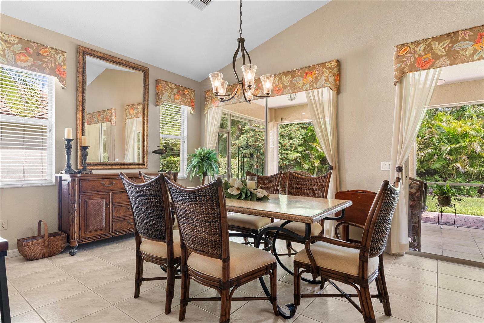 116 GRAND OAK CIR — photo 4