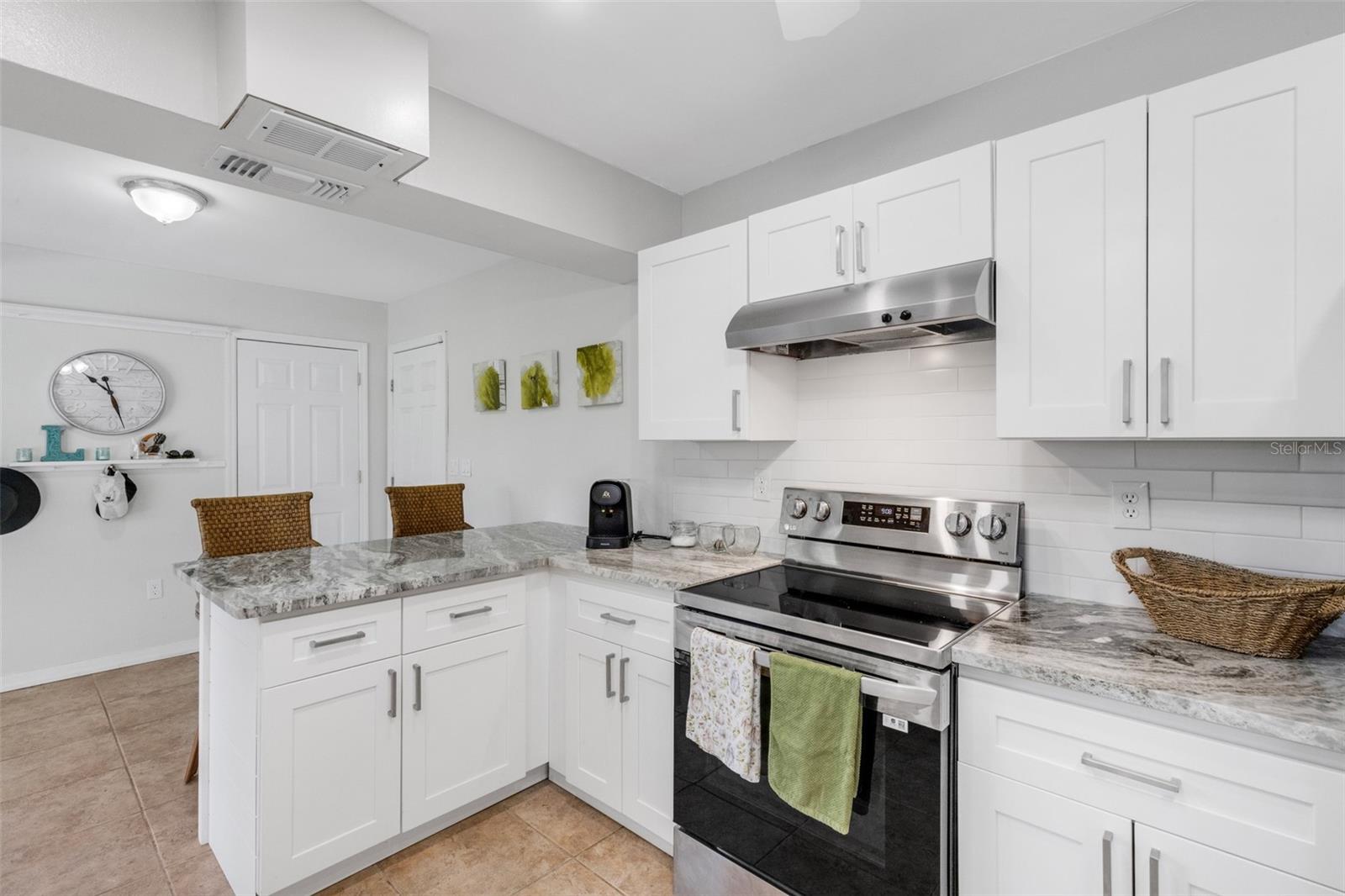 3476 SHADY BROOK LN — photo 16