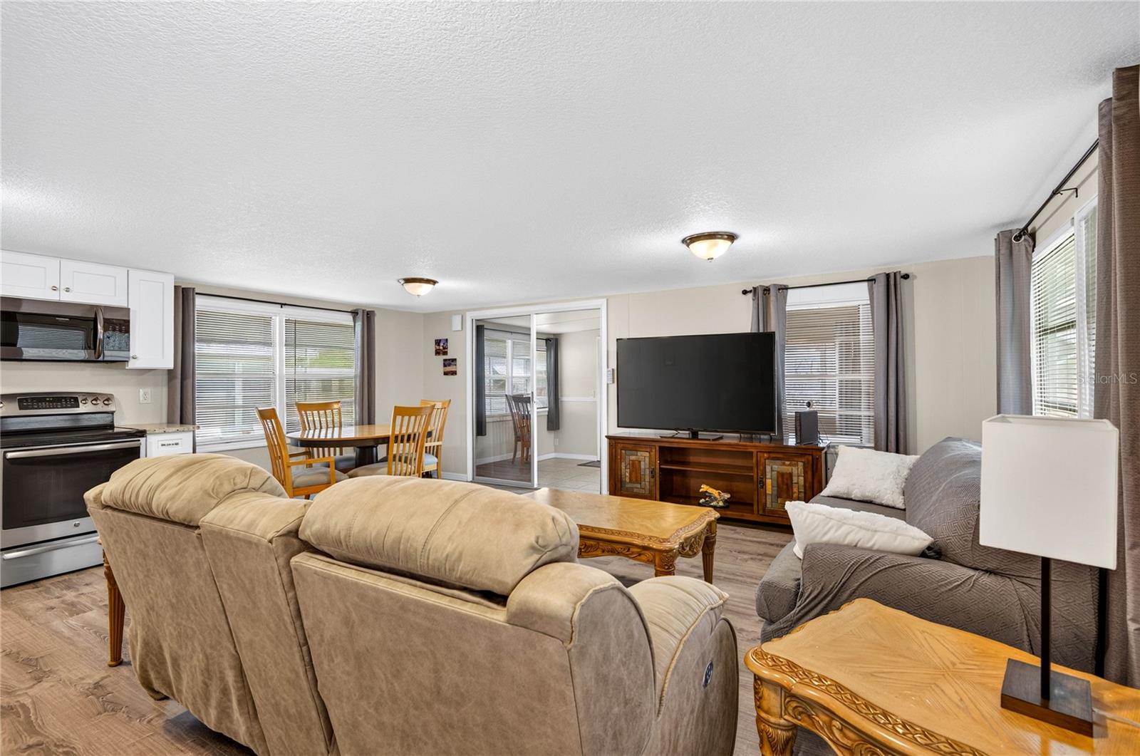 2000 E BAY DR #33 — photo 21