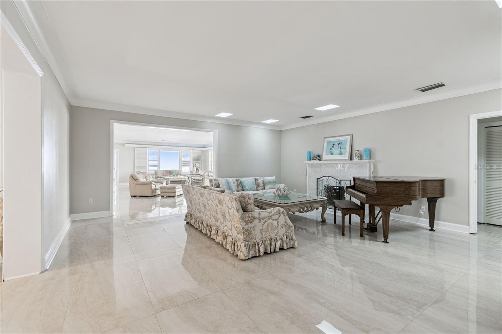 1520 GULF BLVD — photo 13