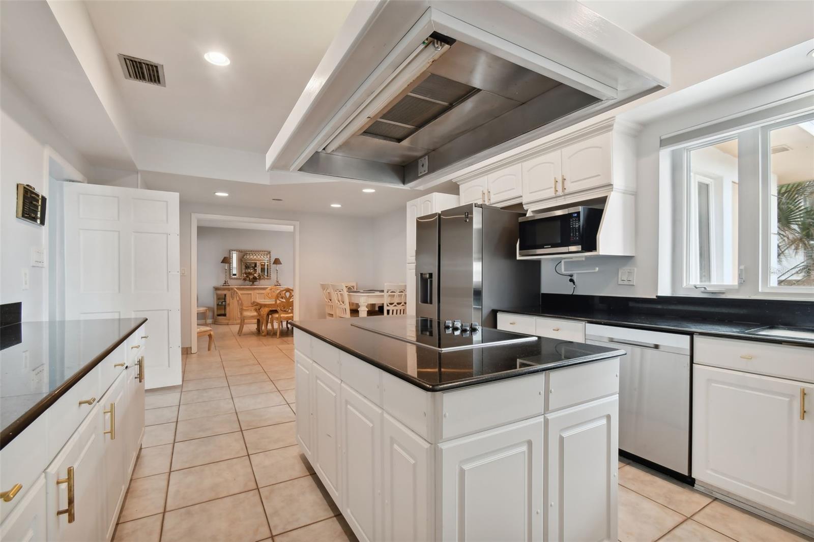 1520 GULF BLVD — photo 11