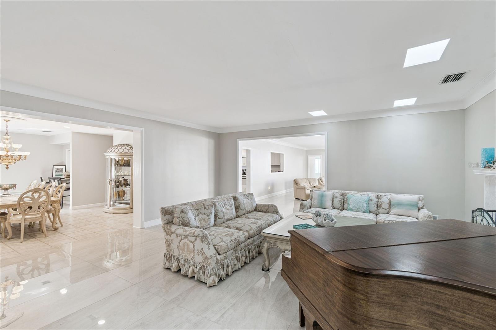 1520 GULF BLVD — photo 14