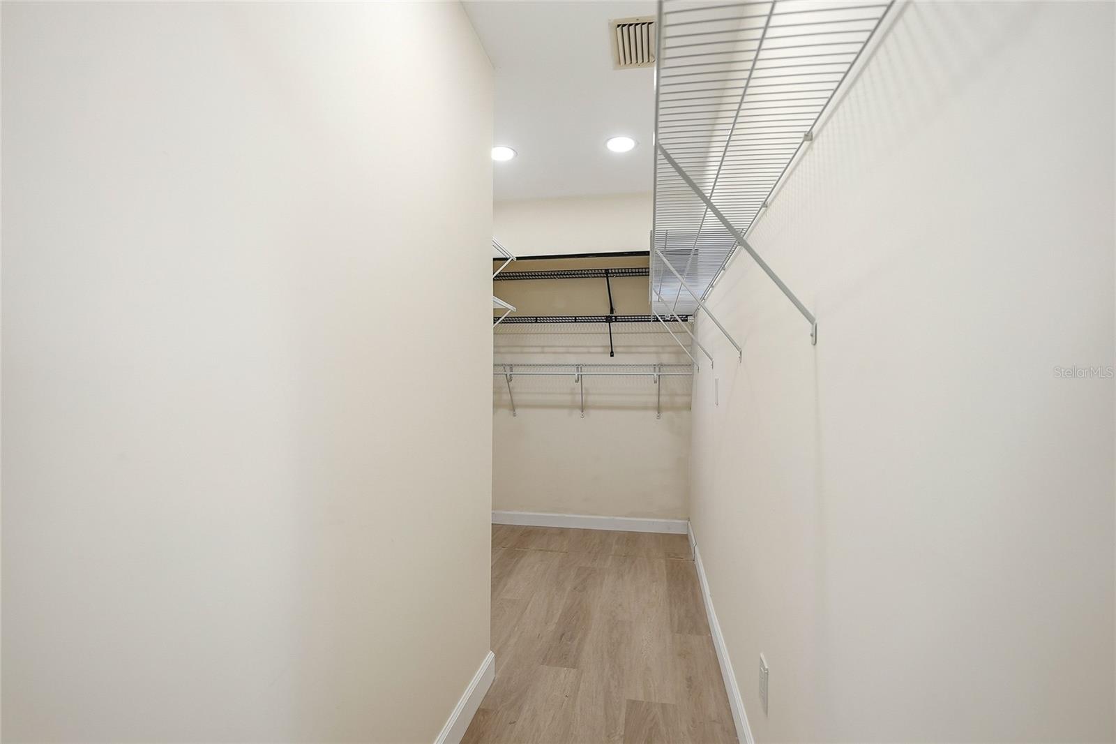4606 BUCKEYE RD — photo 25