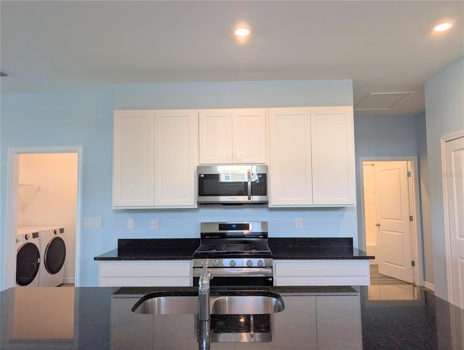 5763 BUNGALOW GROVE CT — photo 8