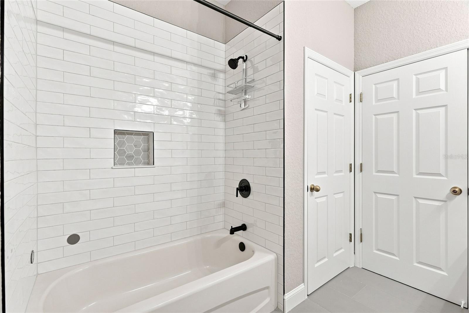 6343 VISTA VERDE DR E — photo 31