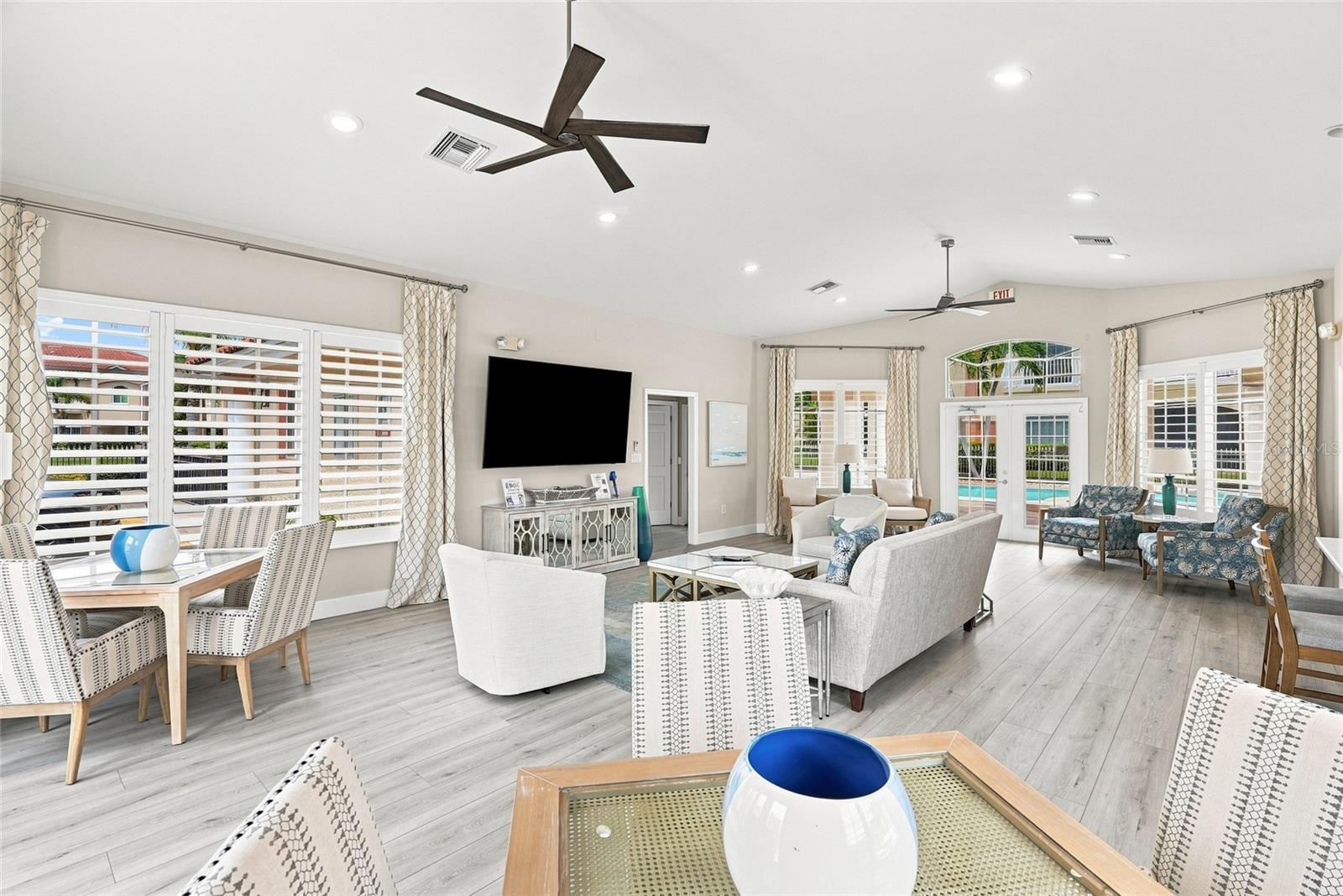 6343 VISTA VERDE DR E — photo 40