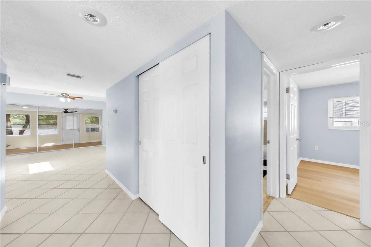 1818 LILLIAN AVE — photo 35