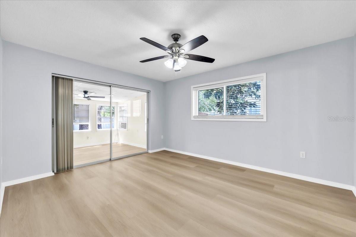 1818 LILLIAN AVE — photo 11