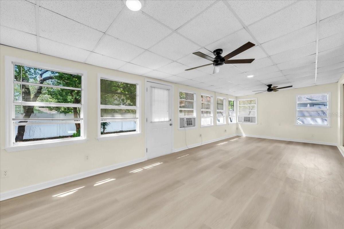 1818 LILLIAN AVE — photo 31