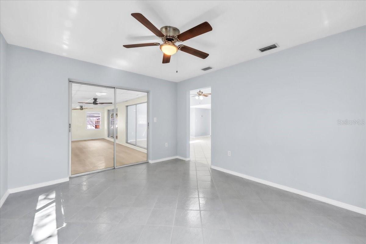 1818 LILLIAN AVE — photo 34