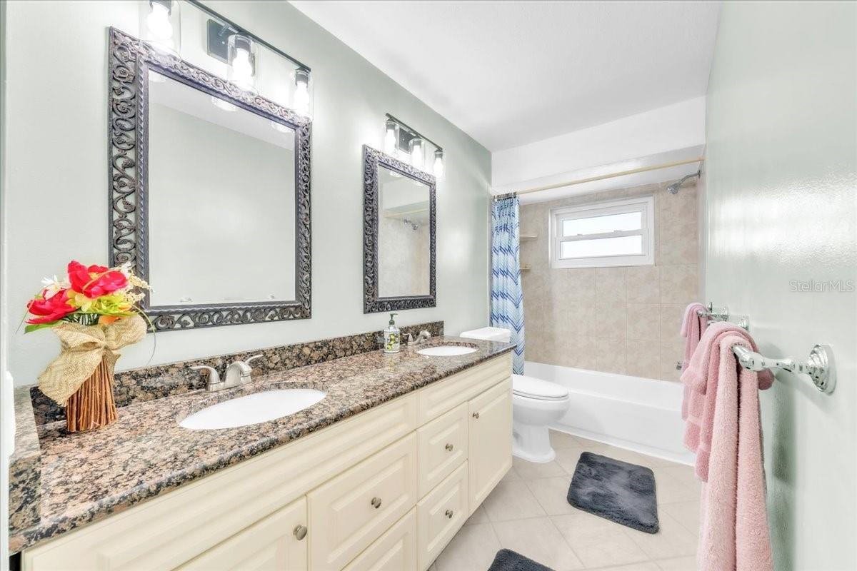 1818 LILLIAN AVE — photo 23