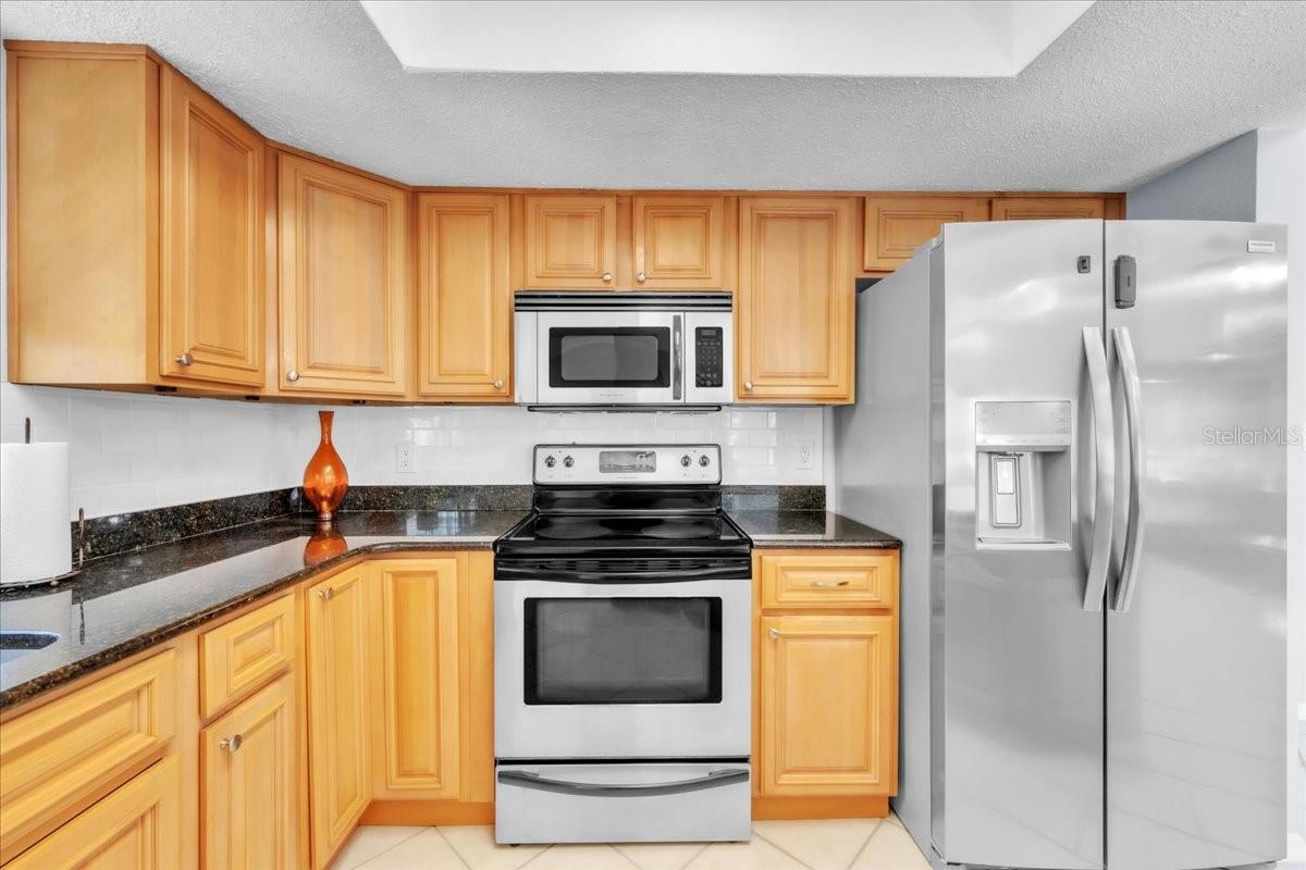 1818 LILLIAN AVE — photo 7