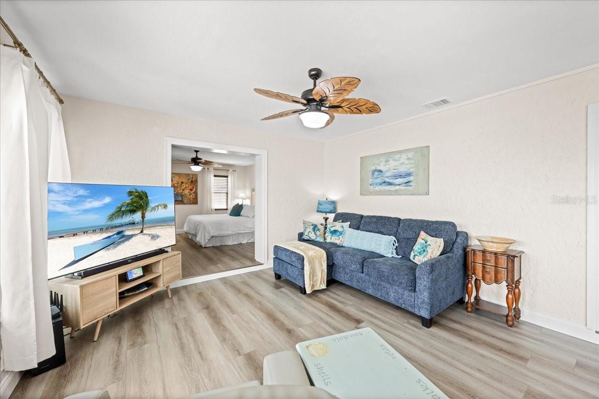 3537 SEAWAY DR — photo 44