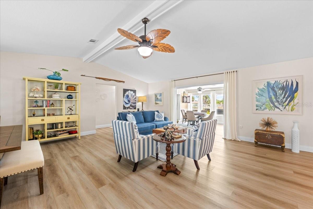 3537 SEAWAY DR — photo 10