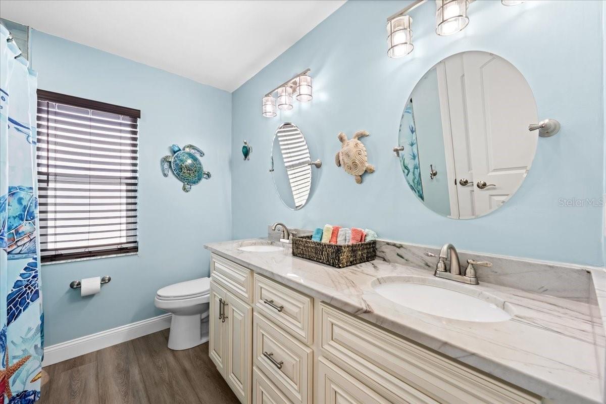 3537 SEAWAY DR — photo 36