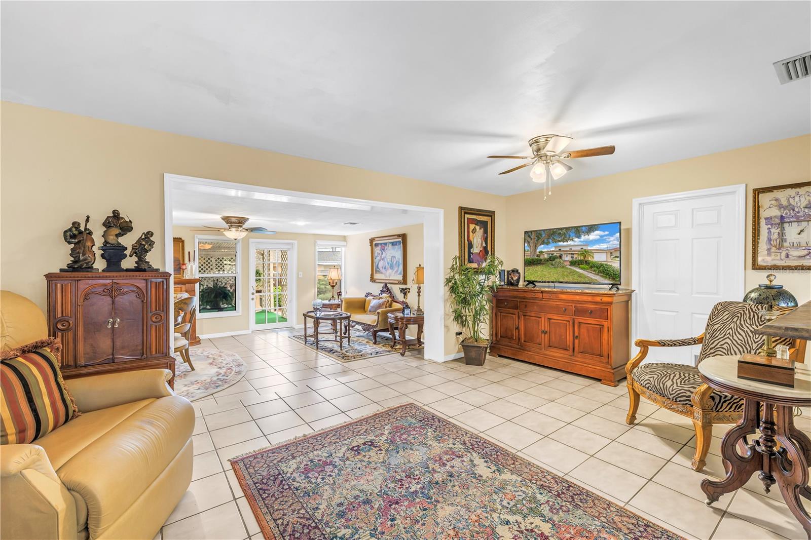 7999 RIDGE RD — photo 11