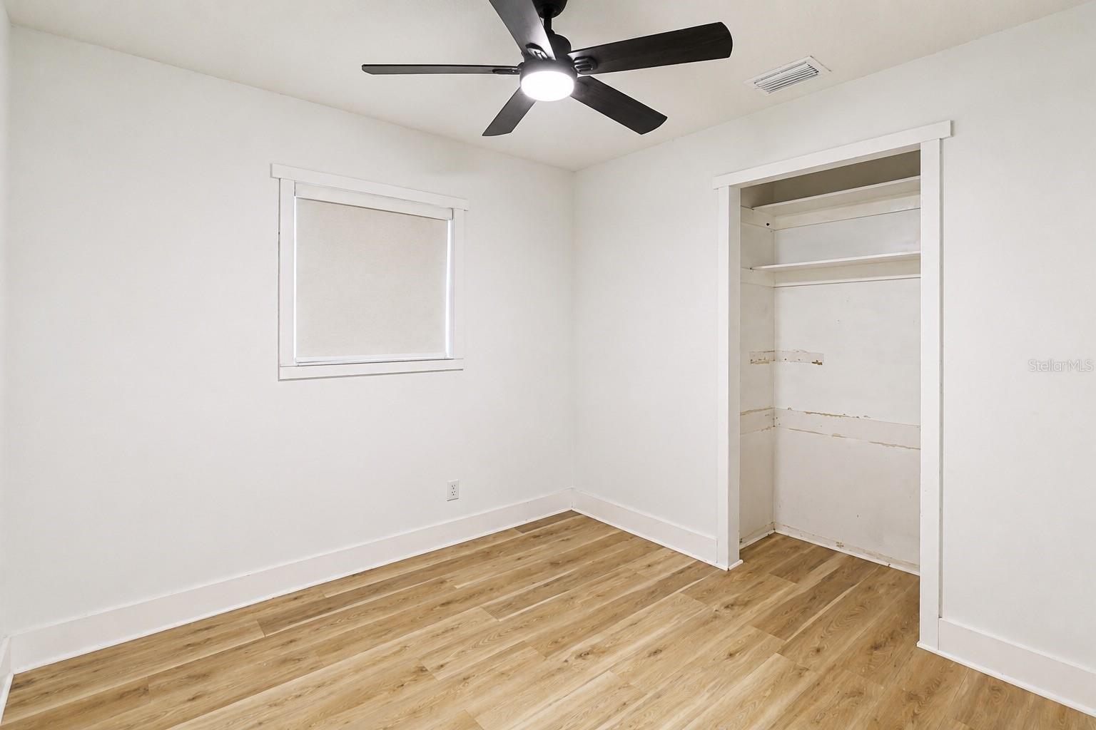 113 INWOOD CIR — photo 14