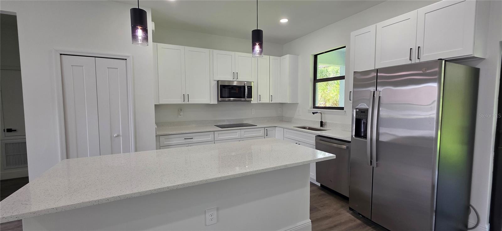 1267 HENNING ST — photo 8