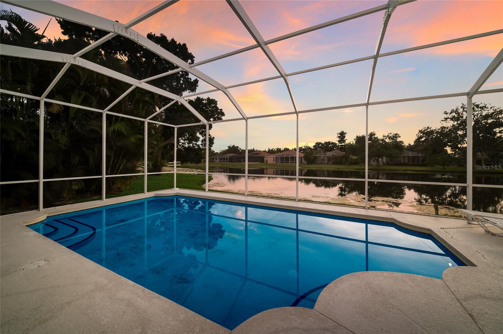 230 41ST ST NE — photo 20