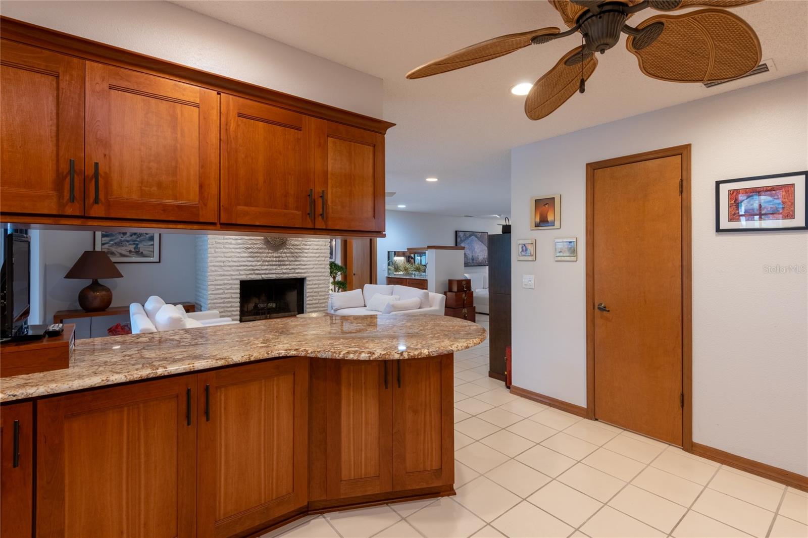 16509 E COURSE DR — photo 19