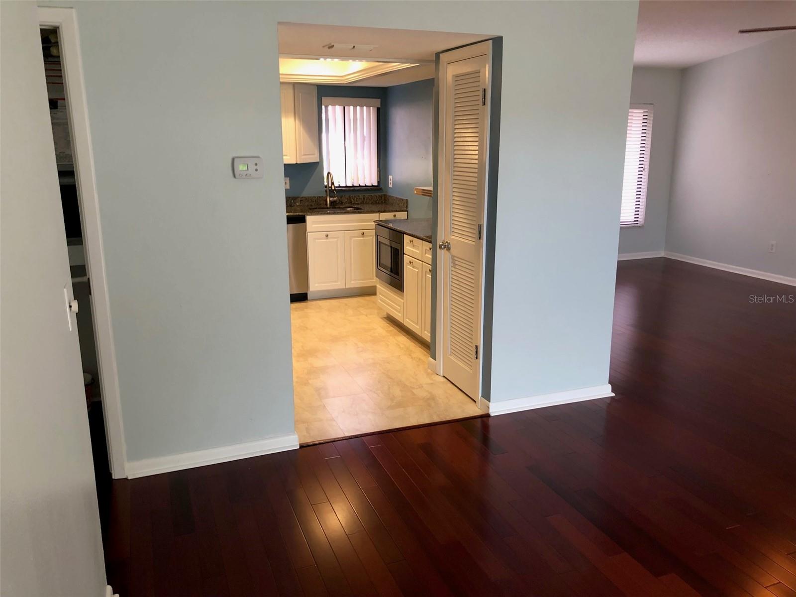 1693 NASH CT — photo 7