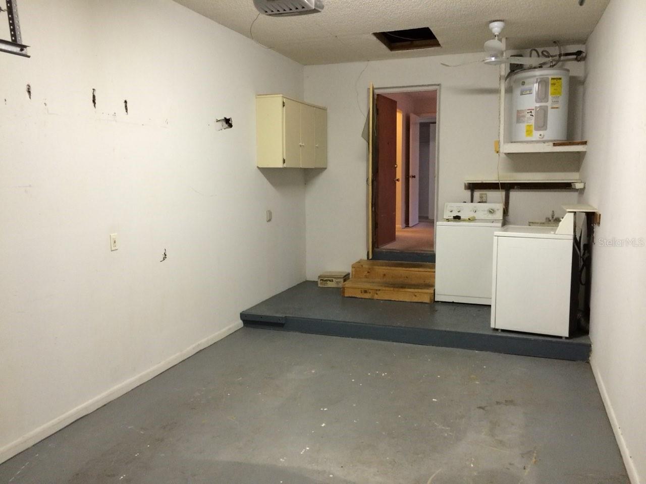 1693 NASH CT — photo 24