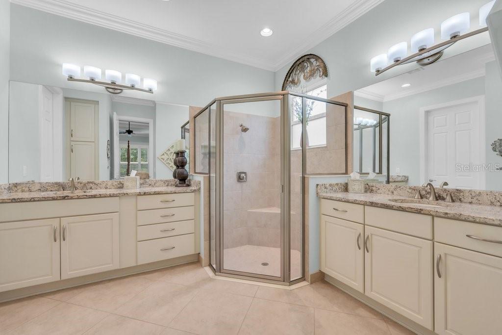 4952 SANDY GLEN WAY — photo 25