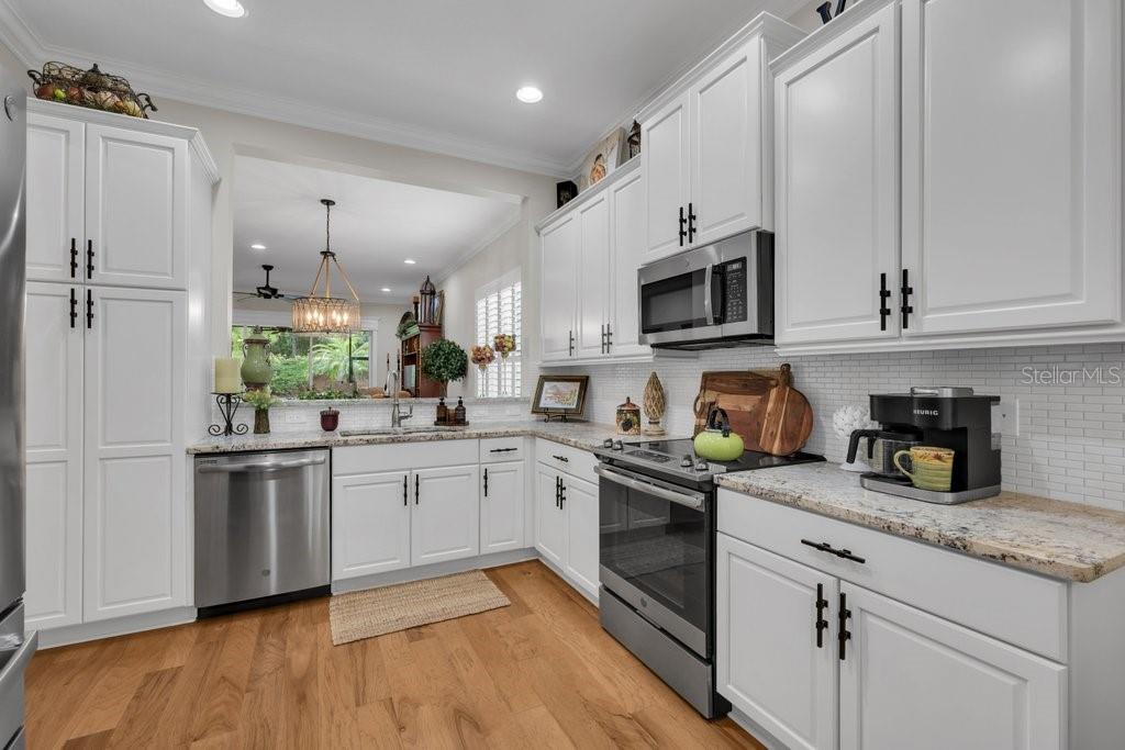 4952 SANDY GLEN WAY — photo 8