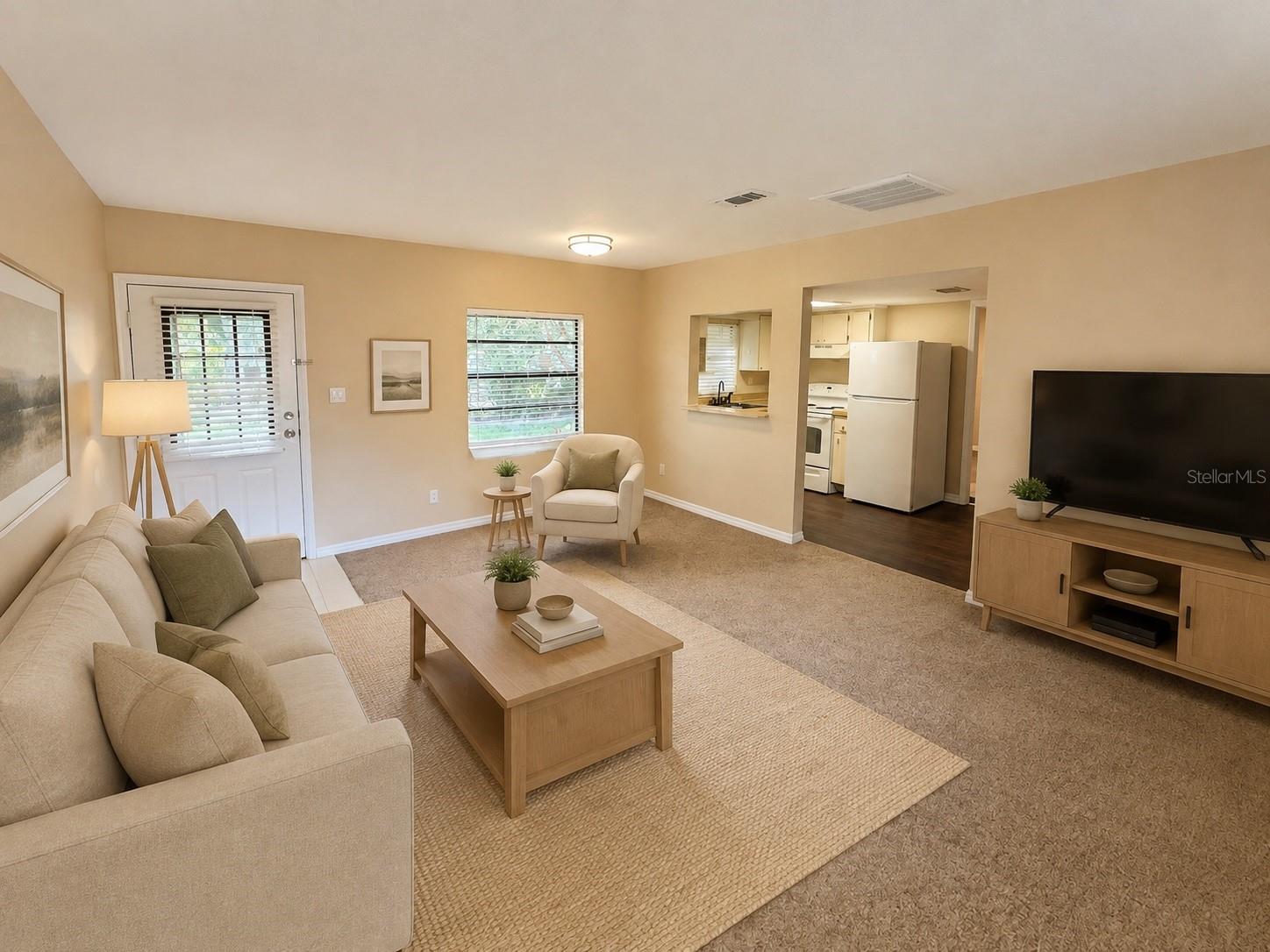 5223 PEACH AVE — photo 4