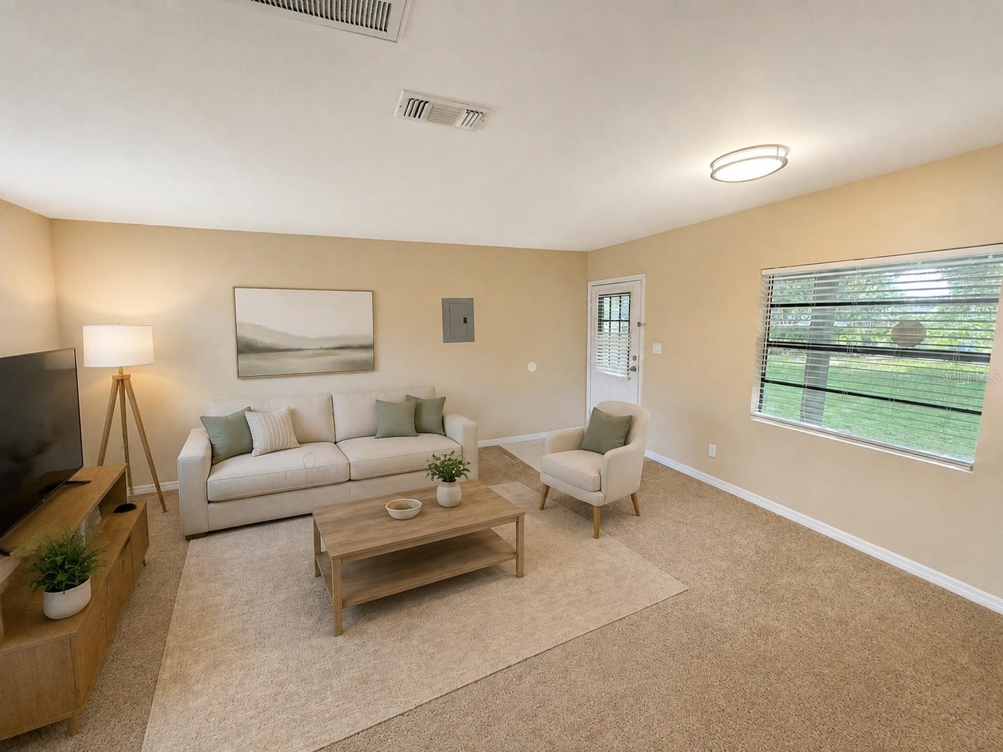 5223 PEACH AVE — photo 3