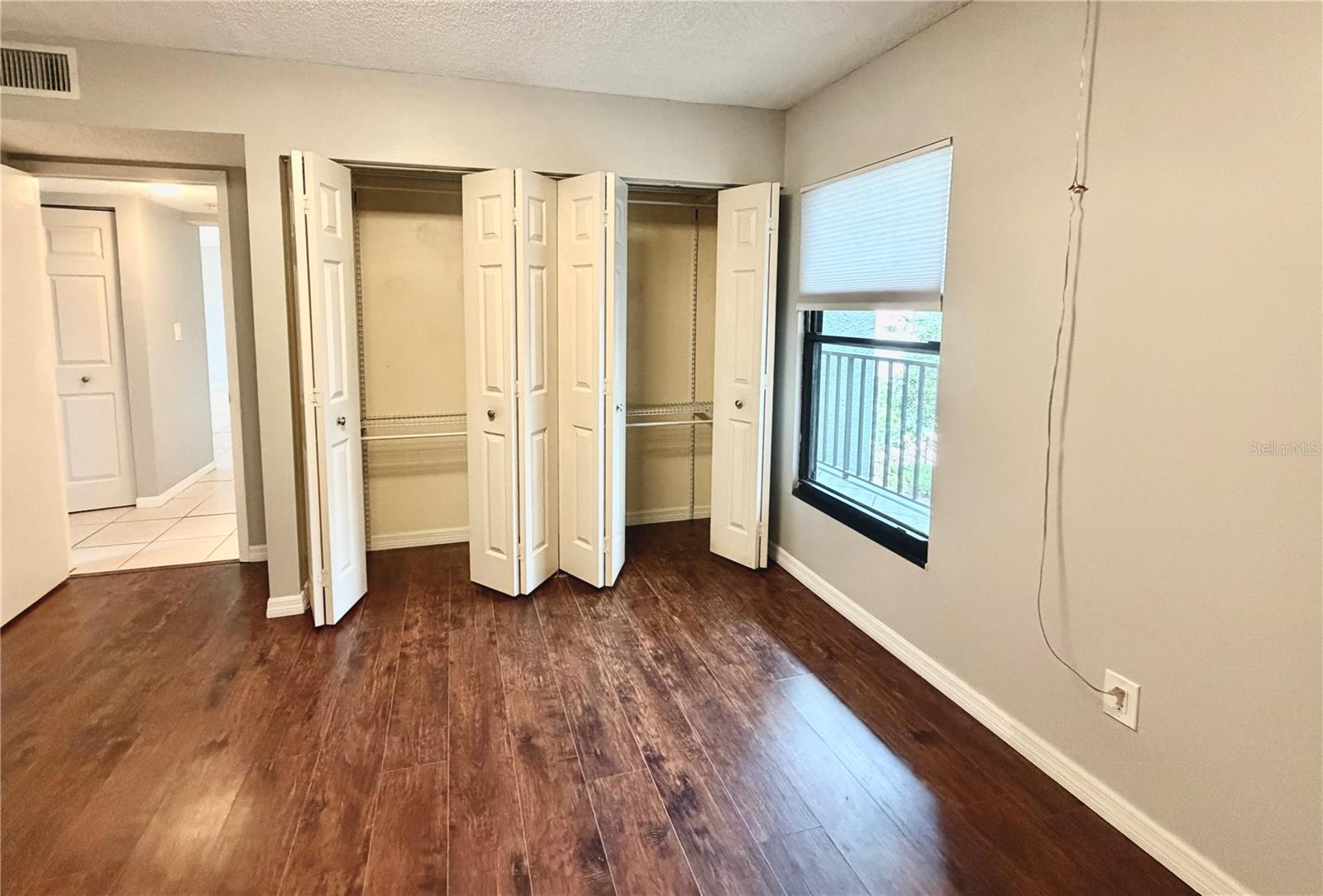 105 4TH AVE NE #302 — photo 11