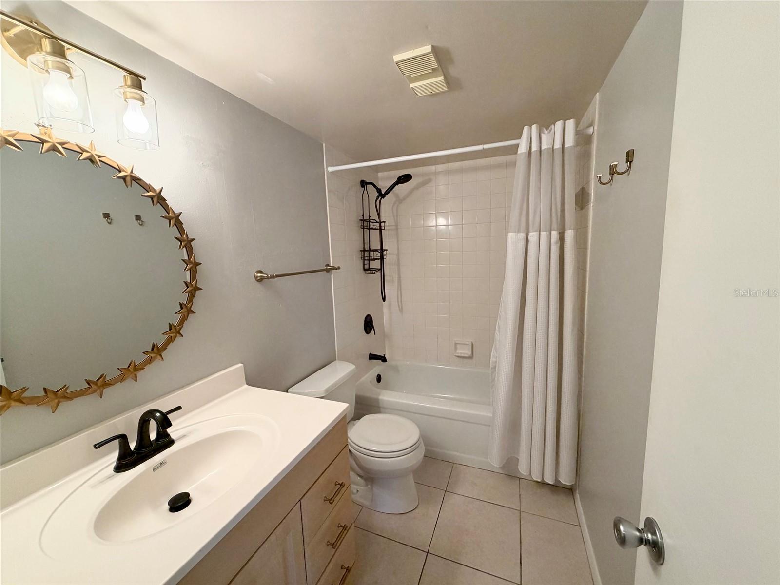 105 4TH AVE NE #302 — photo 12
