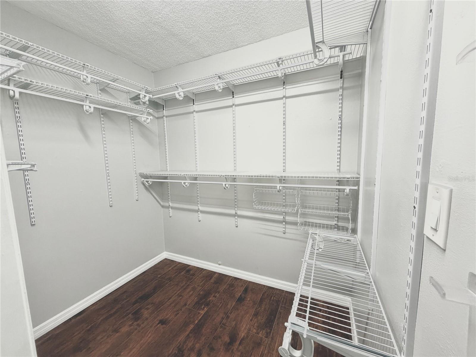 105 4TH AVE NE #302 — photo 7