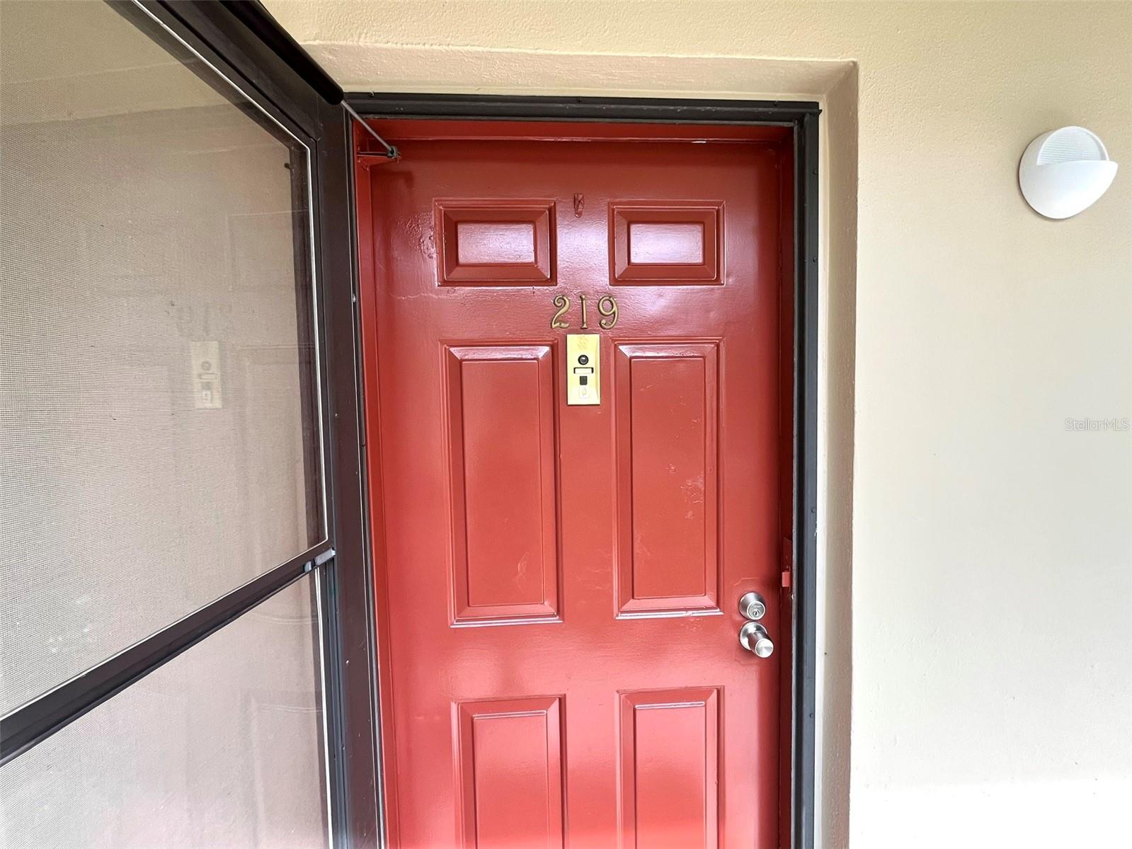 3300 FOX CHASE CIR N #219 — photo 2