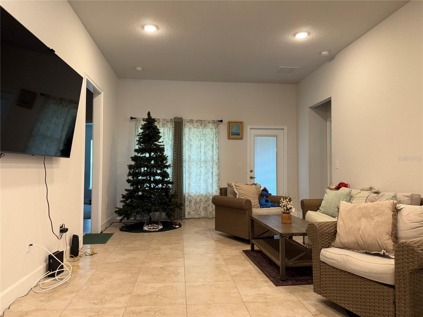 14921 TROPICAL VIOLET WAY — photo 3