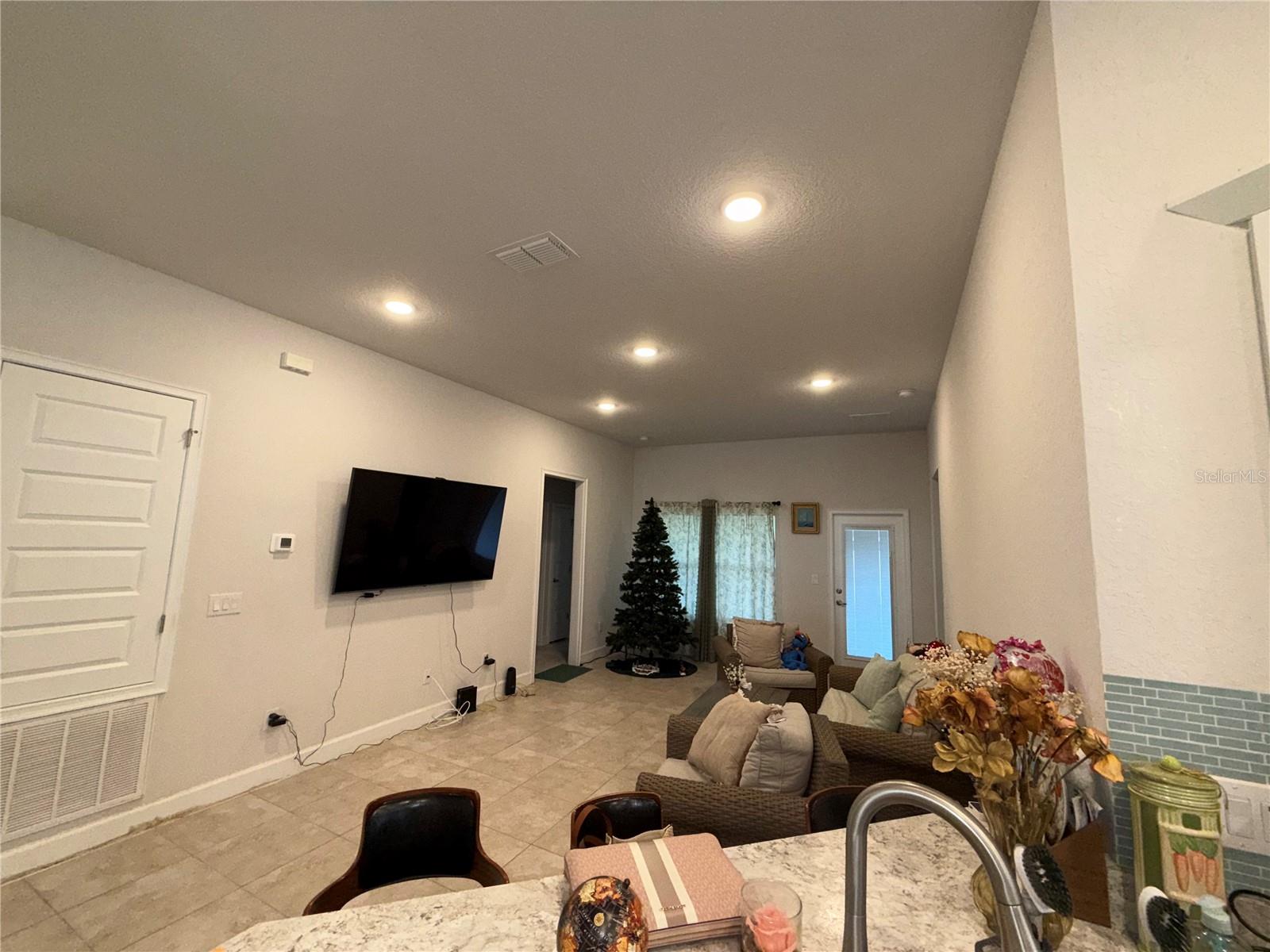 14921 TROPICAL VIOLET WAY — photo 6