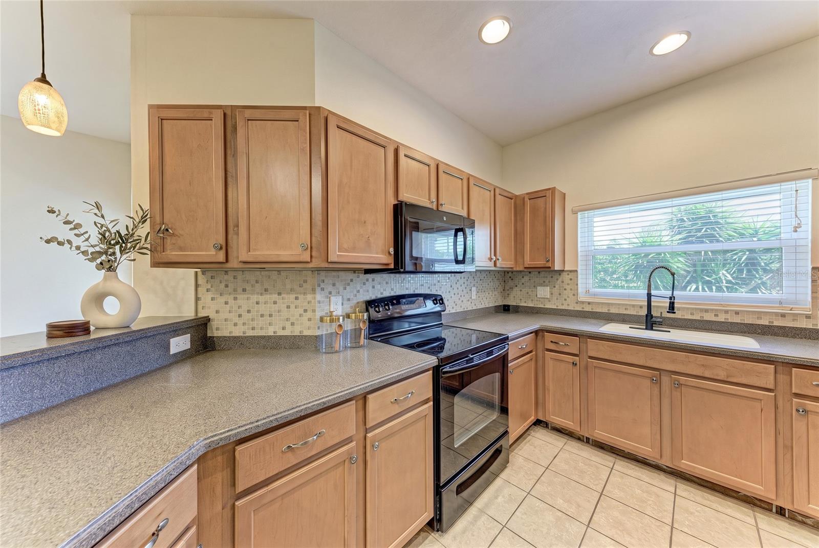 1510 GRANTHAM DR — photo 5