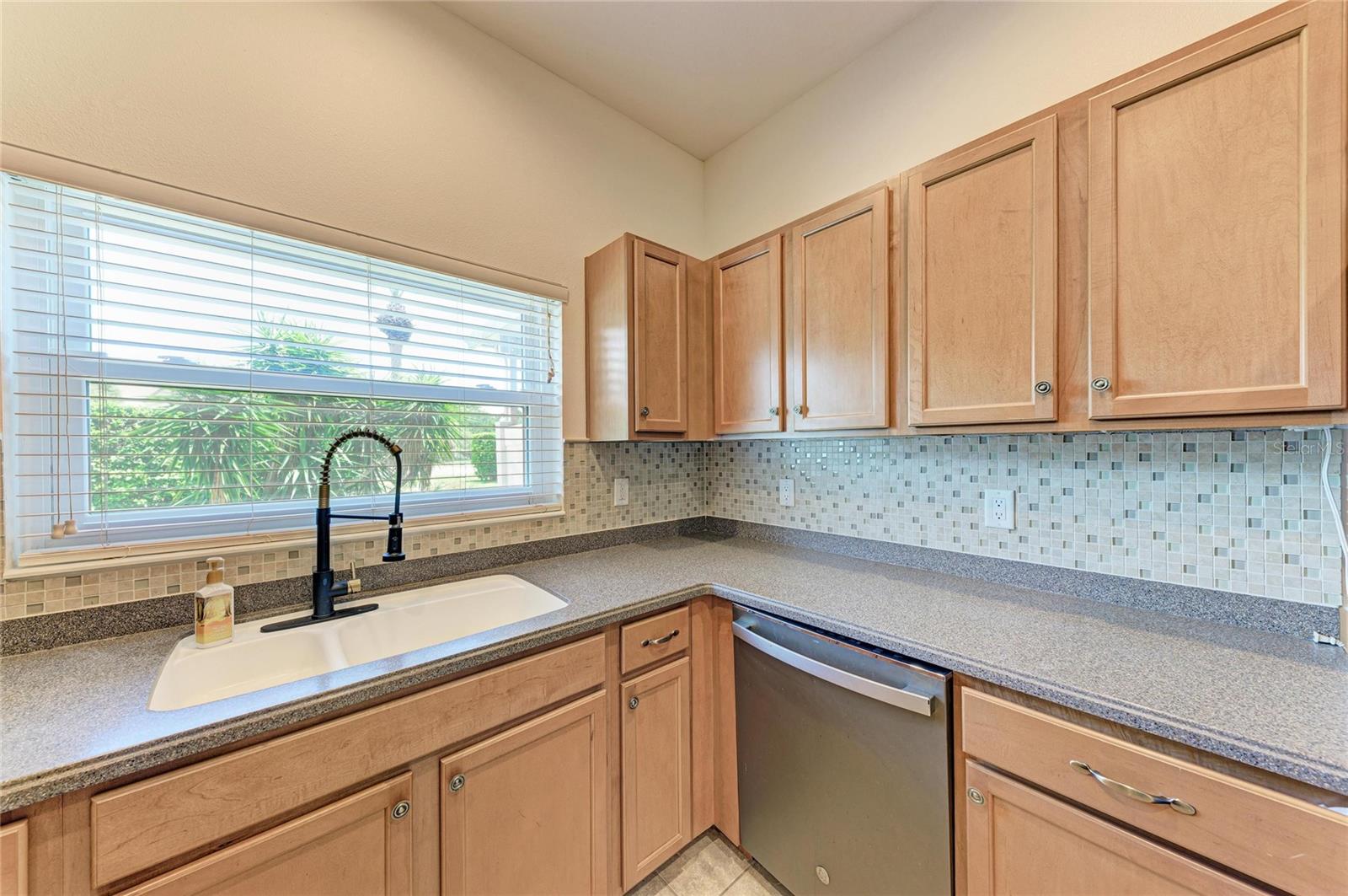 1510 GRANTHAM DR — photo 6
