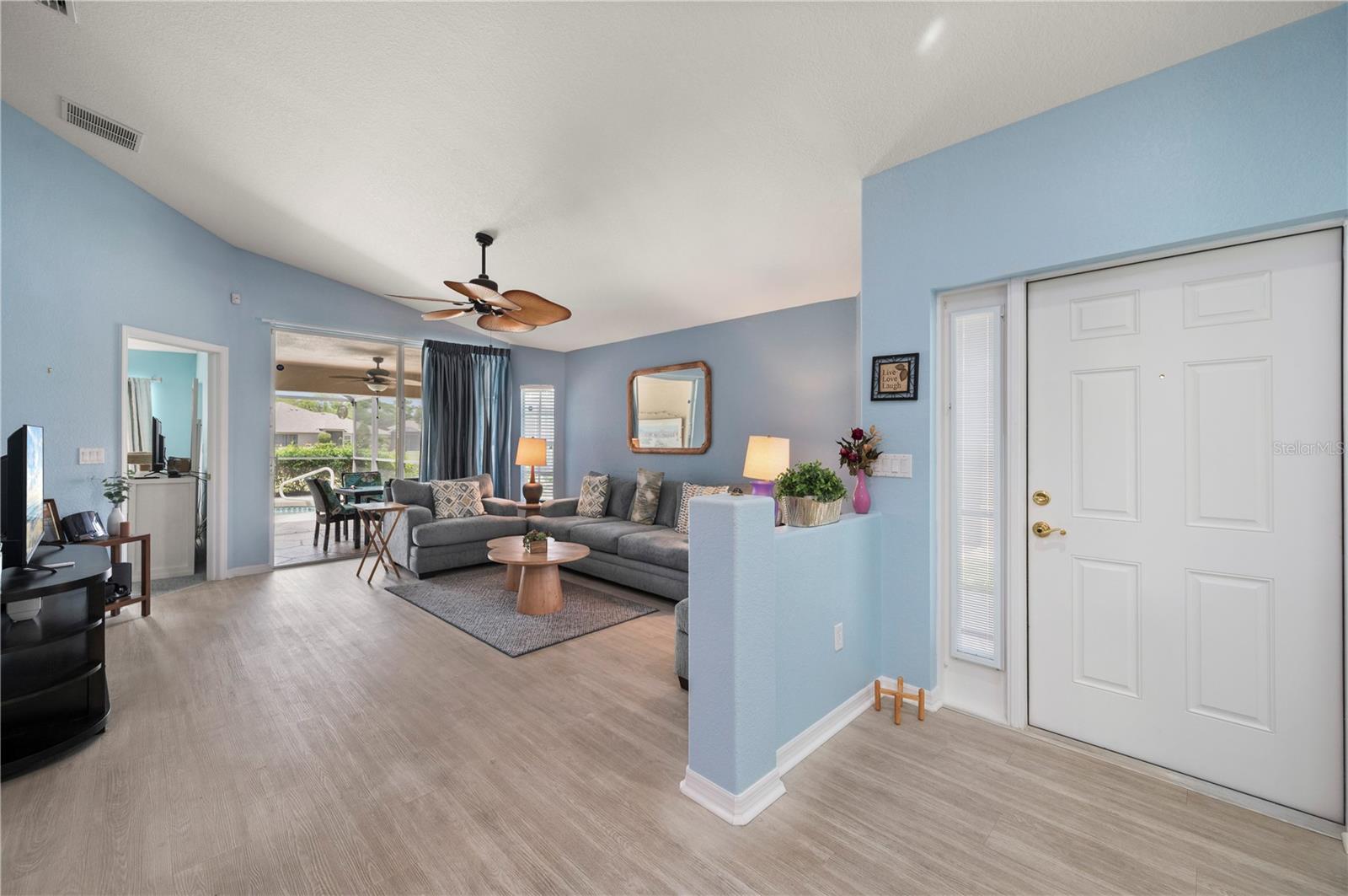 3541 LAKEWOOD BLVD — photo 11