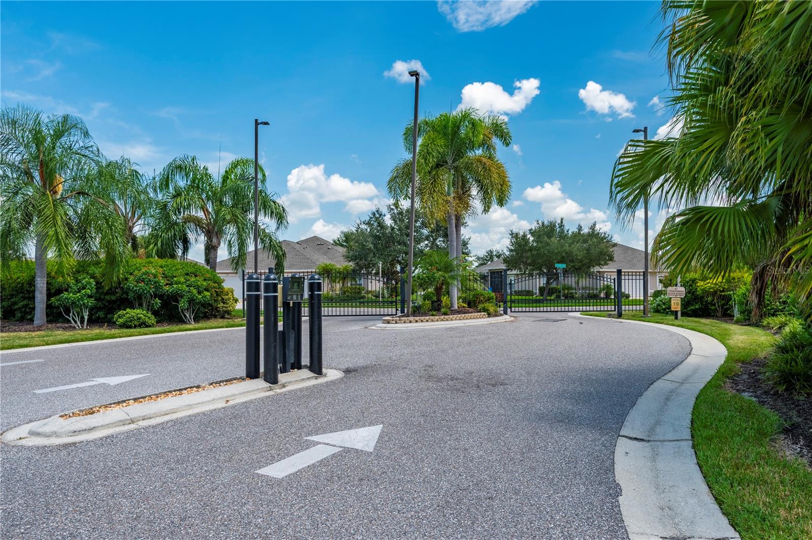 3541 LAKEWOOD BLVD — photo 3