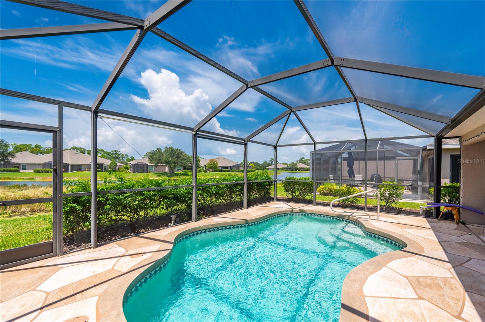 3541 LAKEWOOD BLVD — photo 40