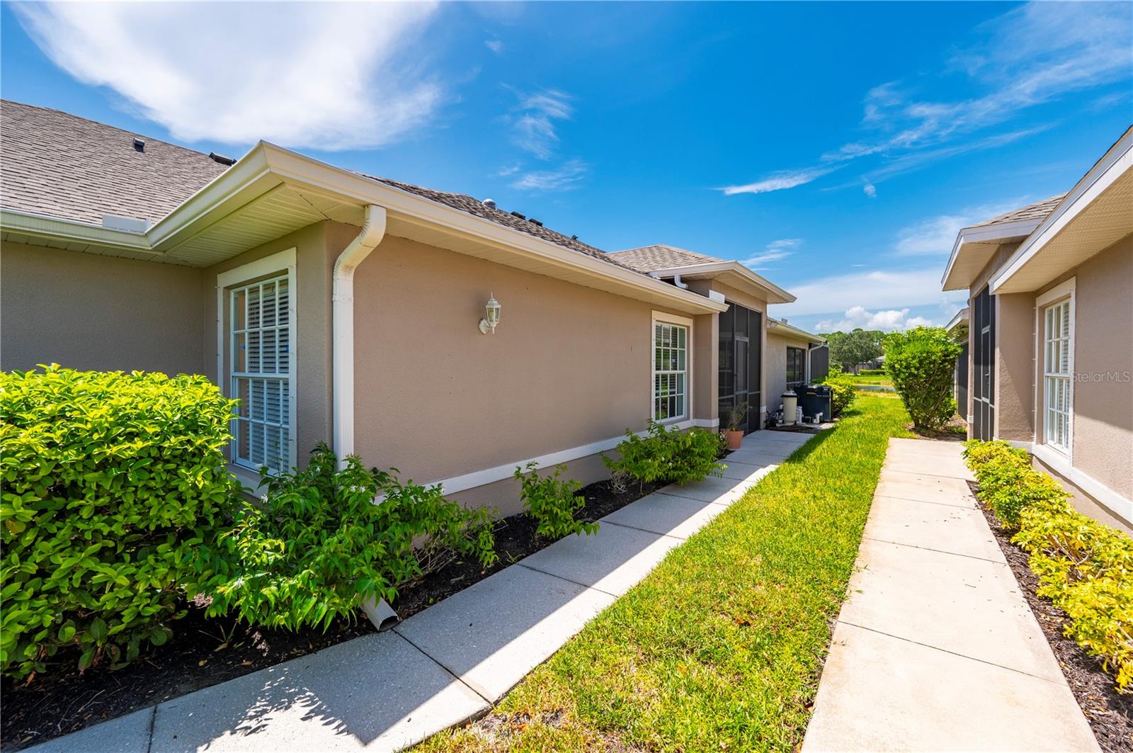 3541 LAKEWOOD BLVD — photo 7